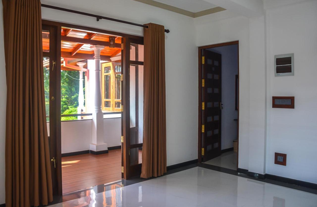 Janu Homestay Tangalle Buitenkant foto