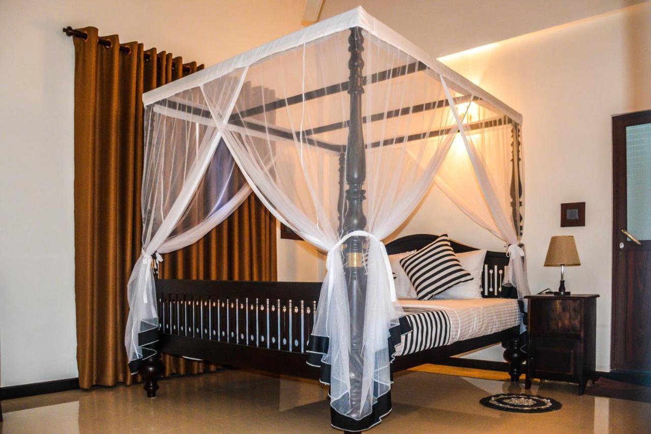 Janu Homestay Tangalle Buitenkant foto