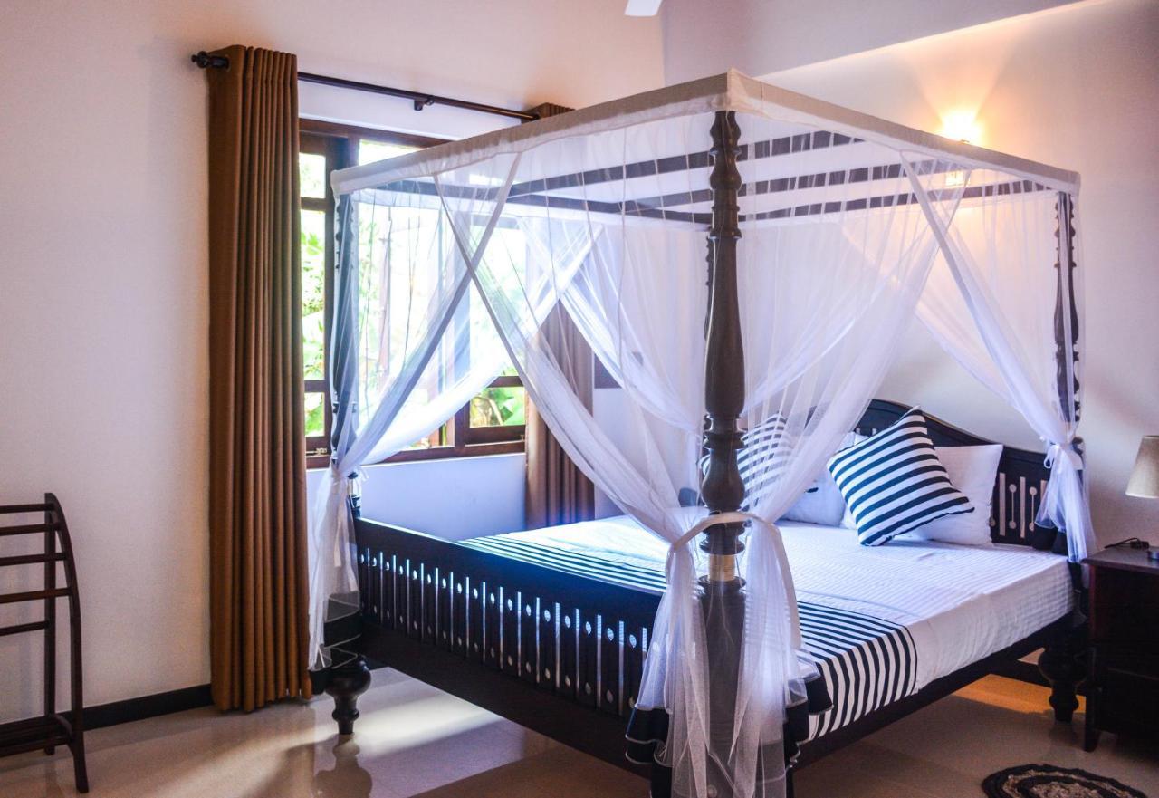 Janu Homestay Tangalle Buitenkant foto