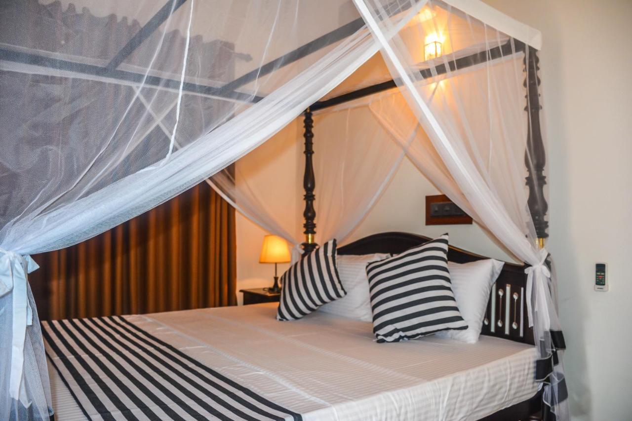Janu Homestay Tangalle Buitenkant foto