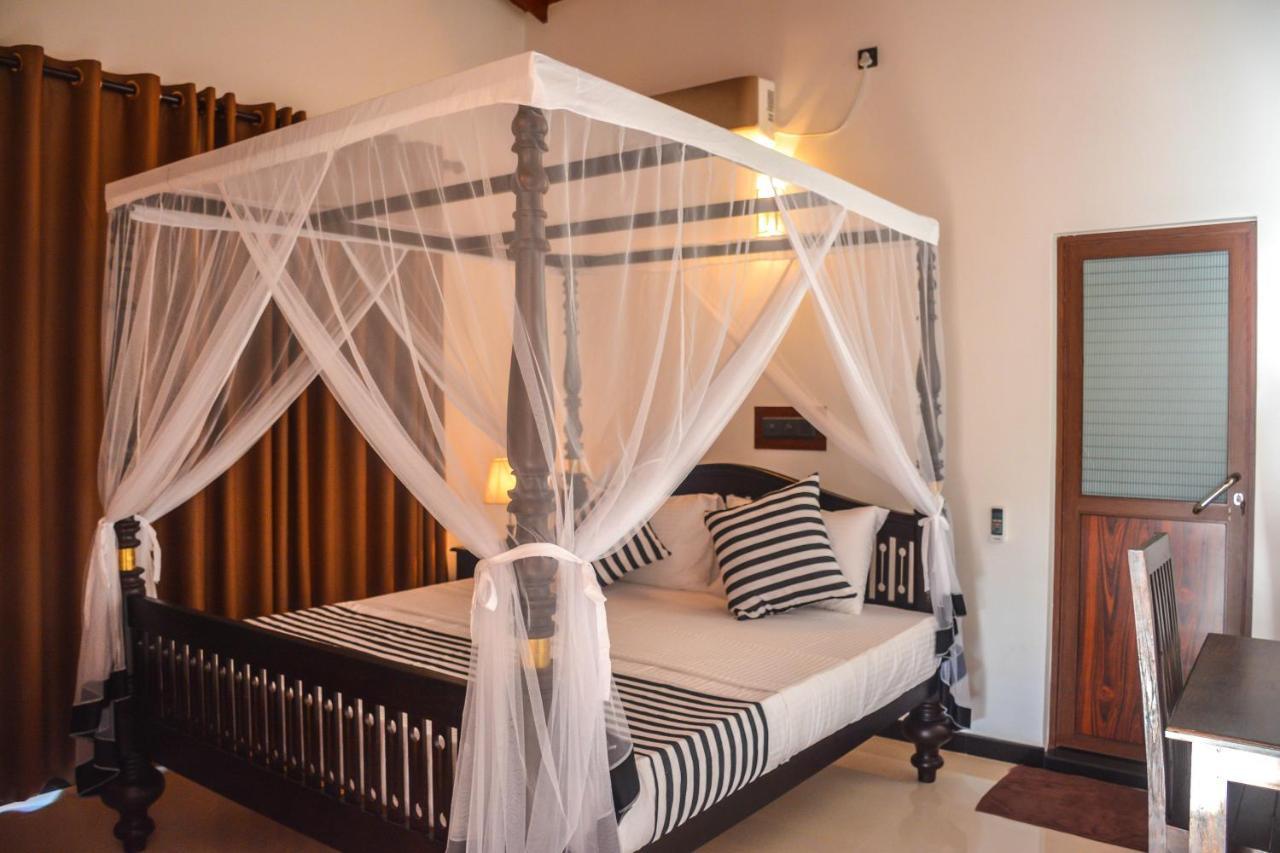 Janu Homestay Tangalle Buitenkant foto