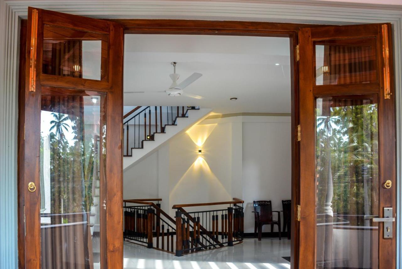 Janu Homestay Tangalle Buitenkant foto