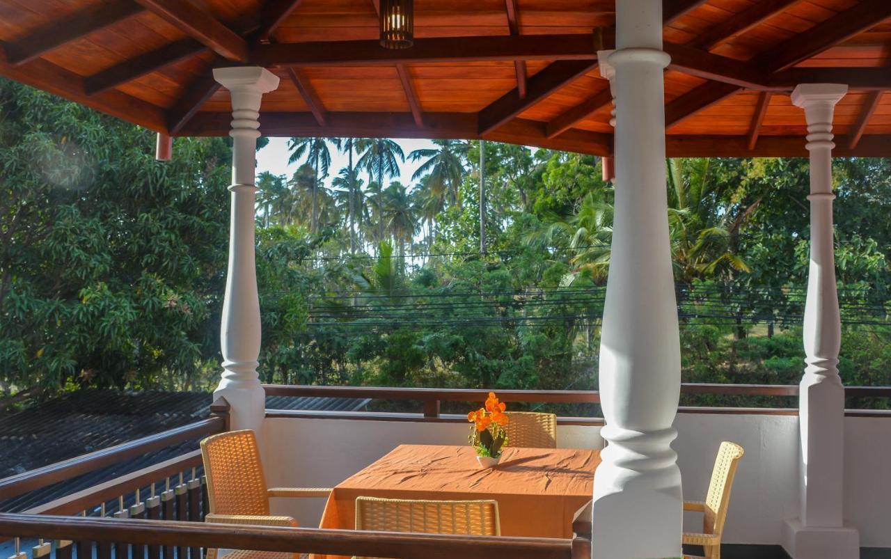 Janu Homestay Tangalle Buitenkant foto