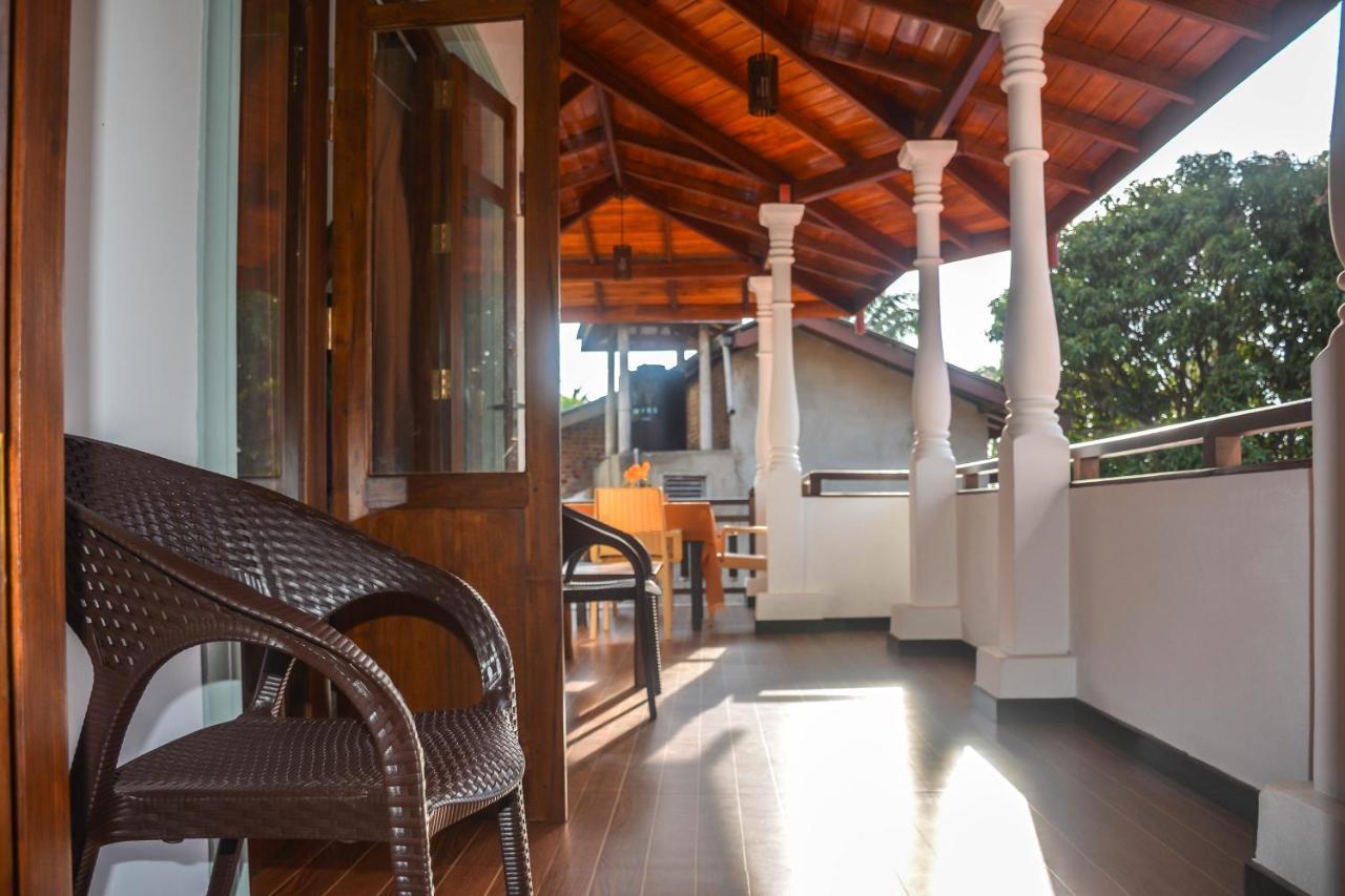 Janu Homestay Tangalle Buitenkant foto