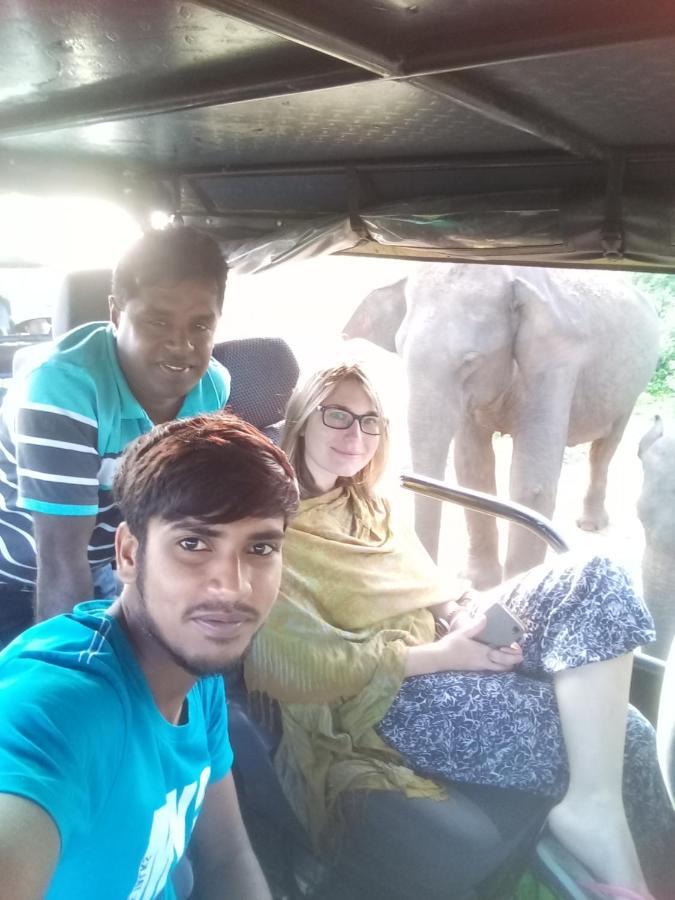 Janu Homestay Tangalle Buitenkant foto
