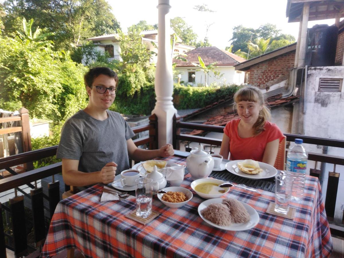 Janu Homestay Tangalle Buitenkant foto